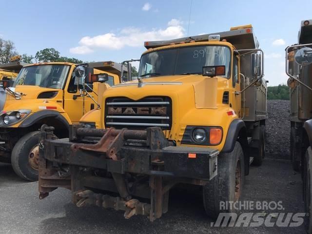 Mack CV700 Snežné pluhy, predné snežné radlice