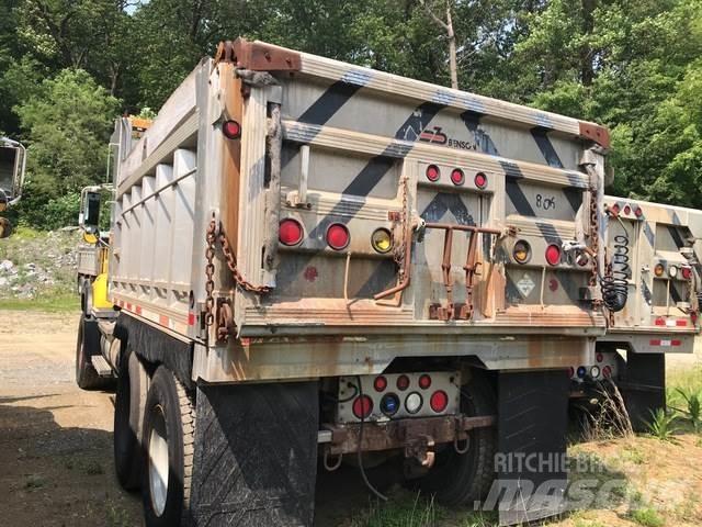Mack CV700 Snežné pluhy, predné snežné radlice