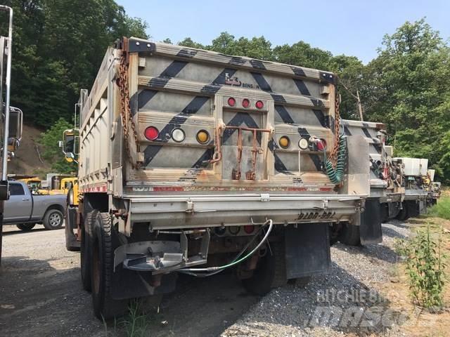 Mack CV700 Snežné pluhy, predné snežné radlice