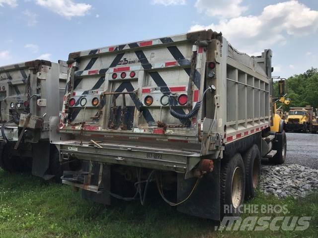 Mack CV700 Snežné pluhy, predné snežné radlice