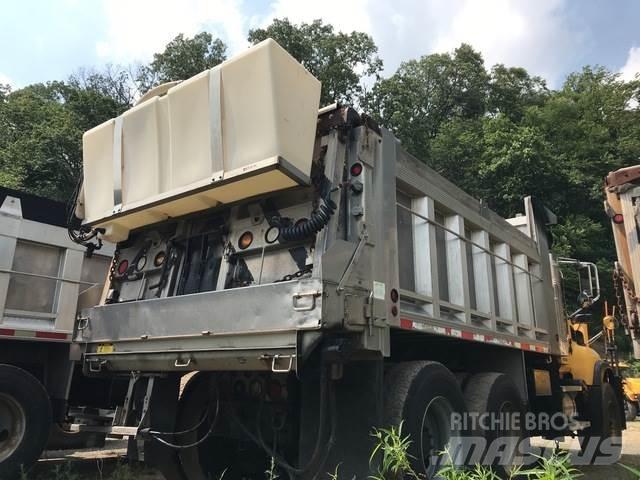Mack CV700 Snežné pluhy, predné snežné radlice