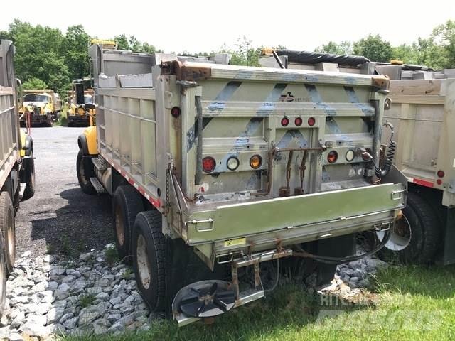 Mack CV700 Snežné pluhy, predné snežné radlice