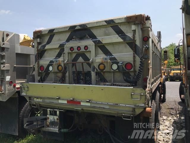 Mack CV700 Snežné pluhy, predné snežné radlice