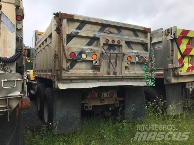 Mack CV700 Snežné pluhy, predné snežné radlice