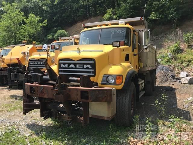 Mack CV700 Snežné pluhy, predné snežné radlice