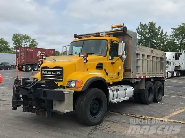 Mack CV713 Sklápače