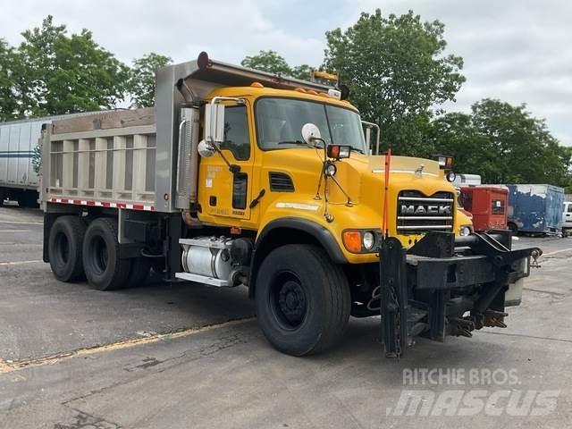 Mack CV713 Sklápače