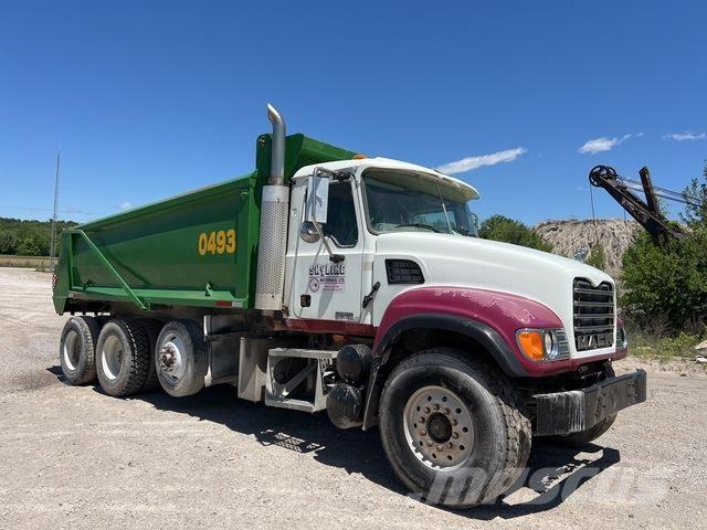 Mack CV713 Sklápače