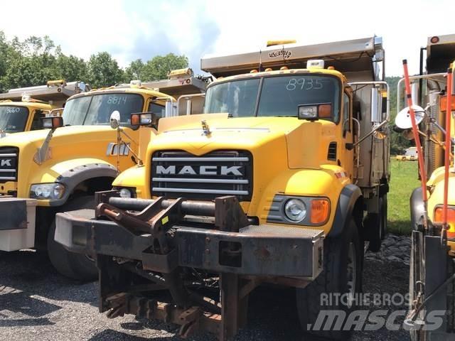 Mack CV713 Snežné pluhy, predné snežné radlice