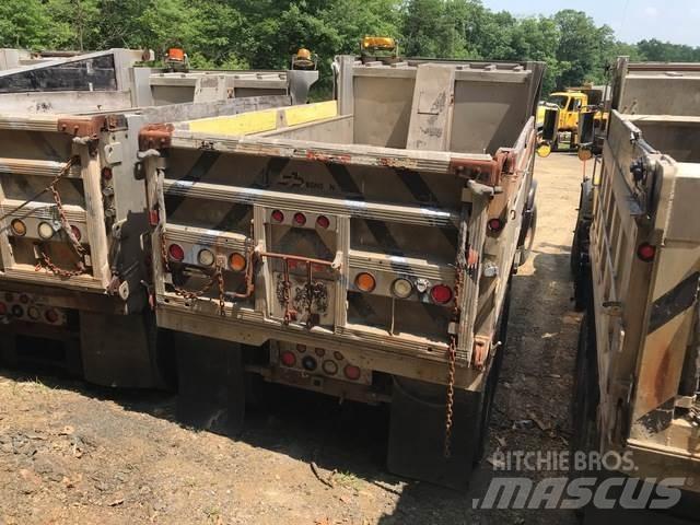 Mack CV713 Snežné pluhy, predné snežné radlice