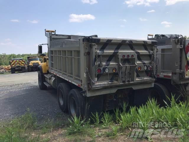Mack CV713 Snežné pluhy, predné snežné radlice