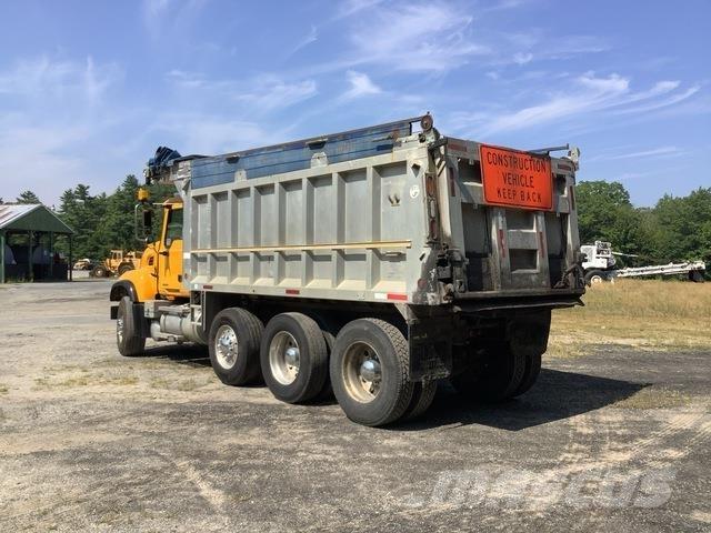 Mack CV713 Sklápače