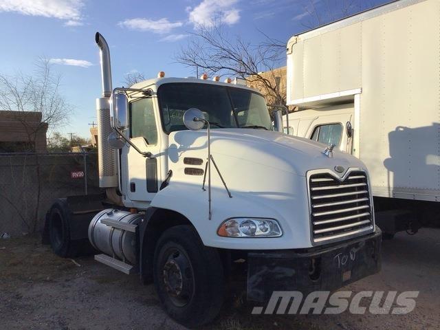 Mack CXN612 Ťahače