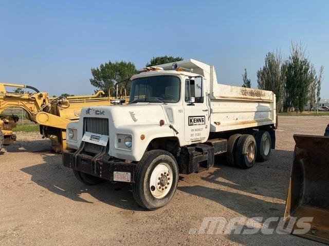 Mack DM686S Sklápače
