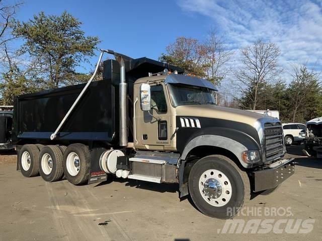 Mack GU713 Sklápače