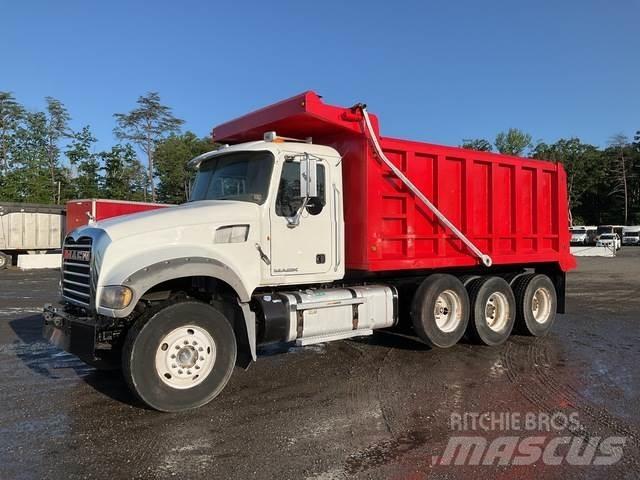 Mack GU713 Sklápače