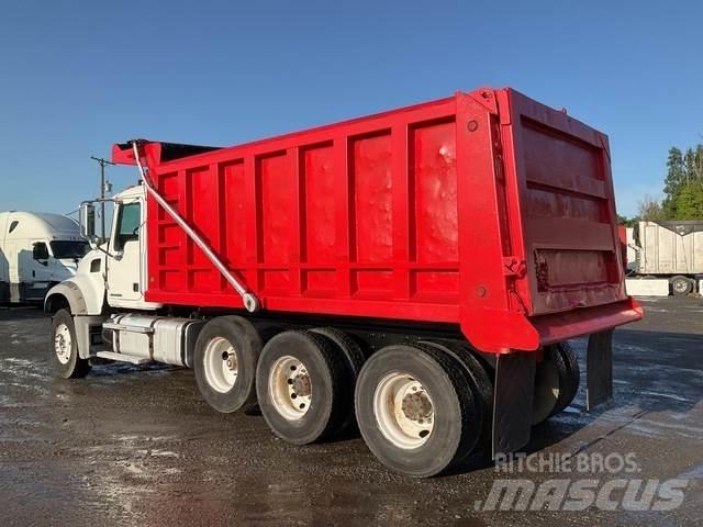 Mack GU713 Sklápače