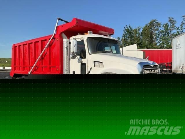 Mack GU713 Sklápače
