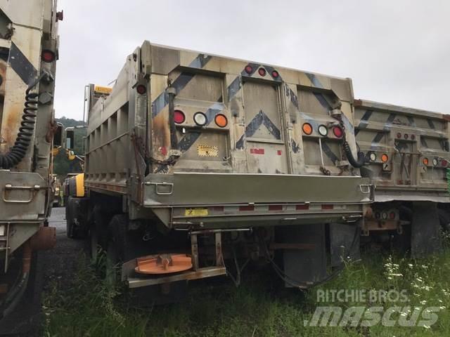 Mack GU713 Snežné pluhy, predné snežné radlice