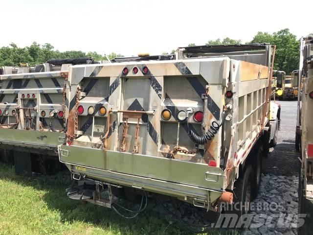 Mack GU713 Snežné pluhy, predné snežné radlice