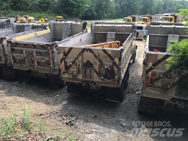 Mack GU713 Snežné pluhy, predné snežné radlice