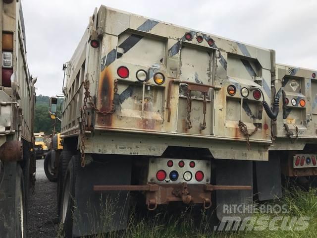 Mack GU713 Snežné pluhy, predné snežné radlice