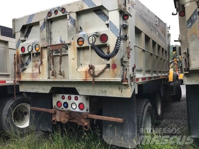 Mack GU713 Snežné pluhy, predné snežné radlice