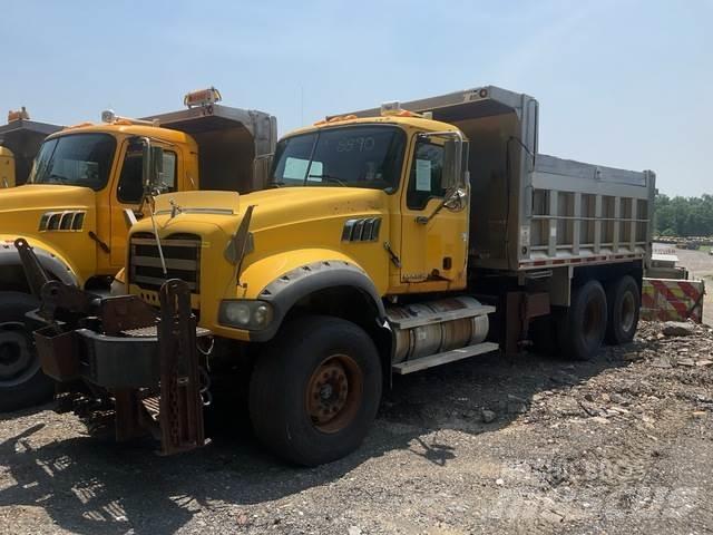 Mack GU713 Snežné pluhy, predné snežné radlice
