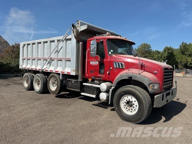 Mack GU713 Sklápače