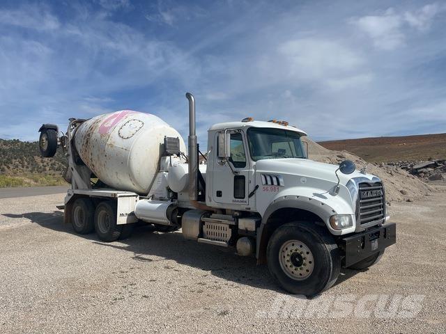 Mack GU713 Ďalšie nákladné vozidlá