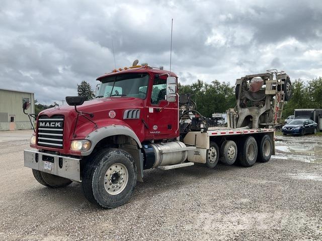 Mack GU713 Ďalšie nákladné vozidlá