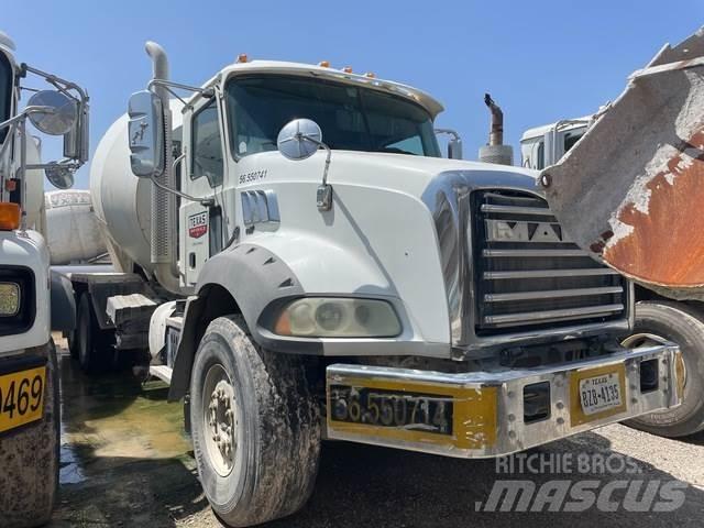 Mack GU813 Ďalšie nákladné vozidlá