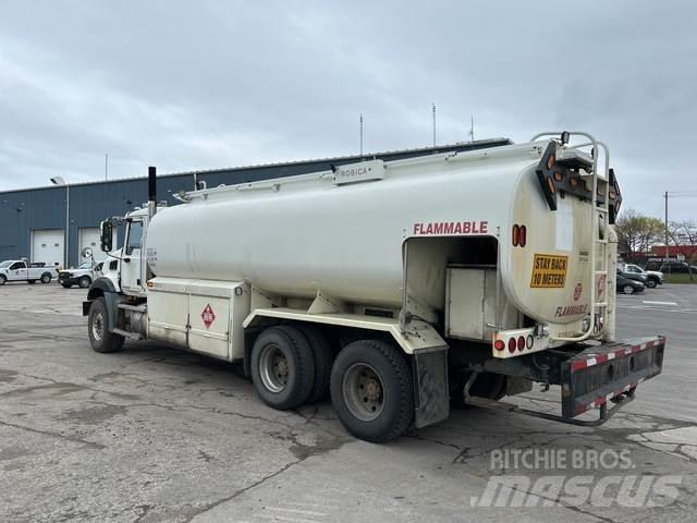Mack GU813 Cisternové nákladné vozidlá
