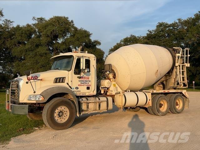Mack GU813 Ďalšie nákladné vozidlá