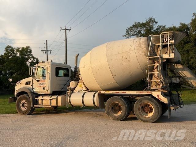 Mack GU813 Ďalšie nákladné vozidlá