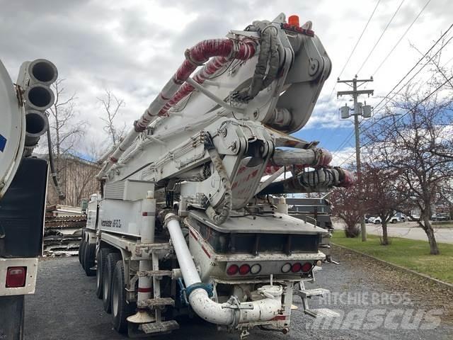 Mack MR688S Nákladné autá s čerpadlami betónu