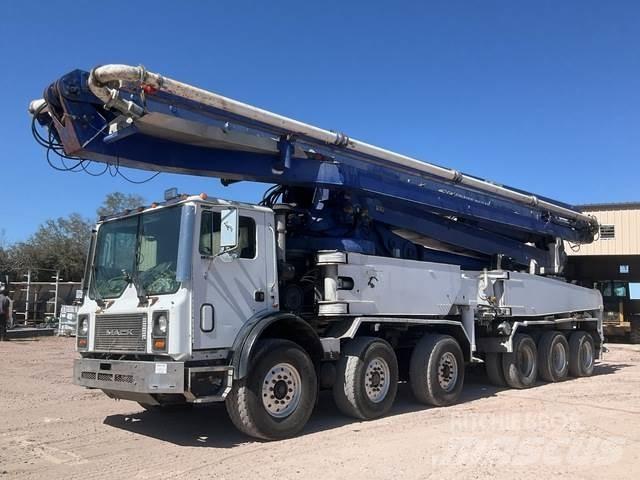 Mack MR688S Nákladné autá s čerpadlami betónu