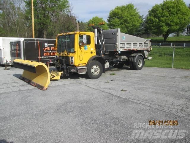 Mack MR690P Snežné pluhy, predné snežné radlice