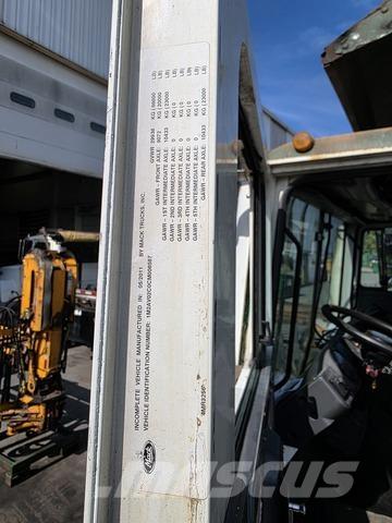 Mack MRU613 Smetiarske vozidlá