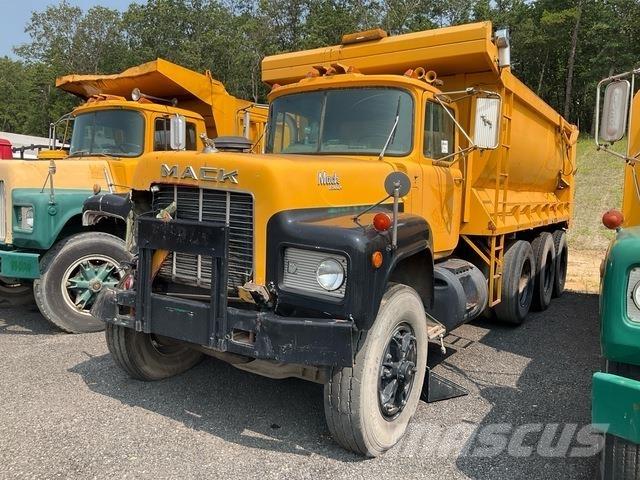 Mack RD686SX Sklápače