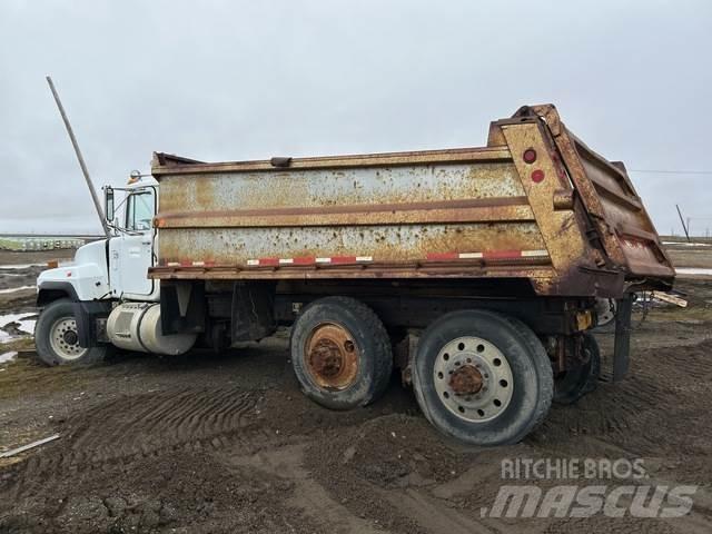 Mack RD688S Sklápače