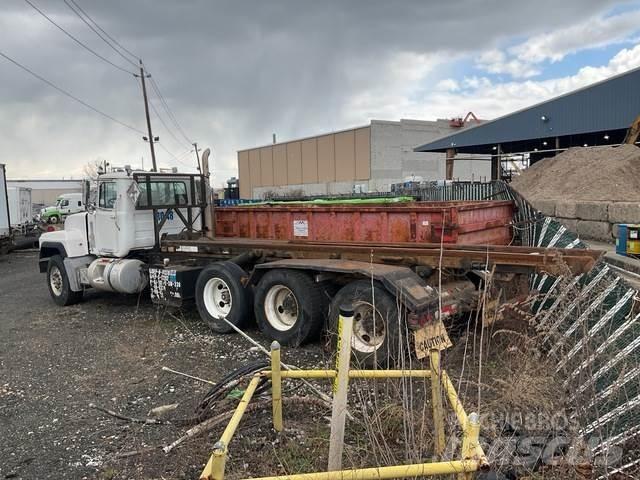 Mack RD688S Ramenové nosiče kontajnerov