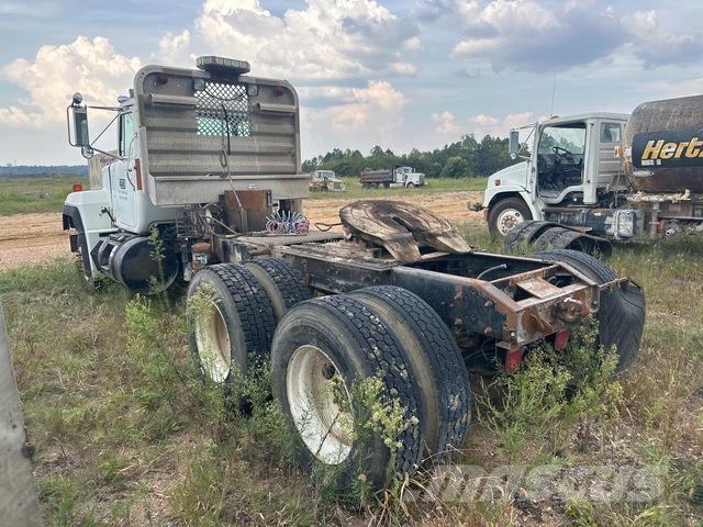 Mack RD688S Ťahače