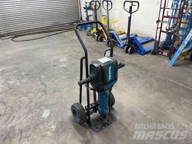 Makita HM1812 Stavebníctvo - ostatné