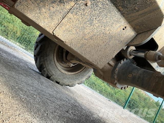 Manitou M26-4 Terénne vysokozdvižné vozíky