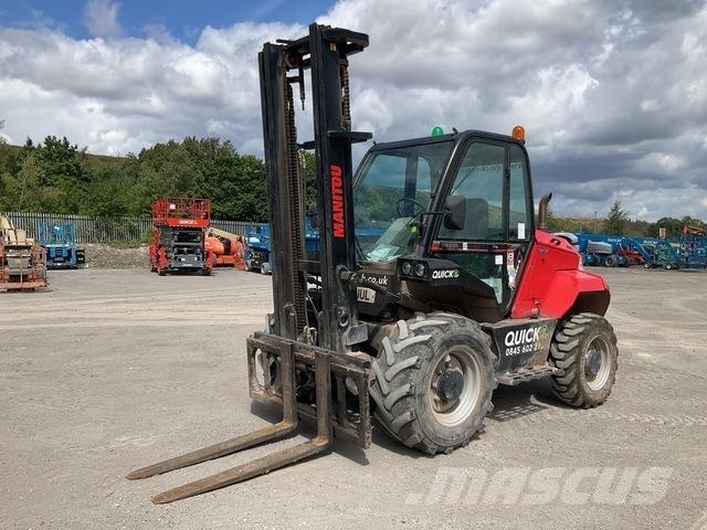 Manitou M30-4 Terénne vysokozdvižné vozíky