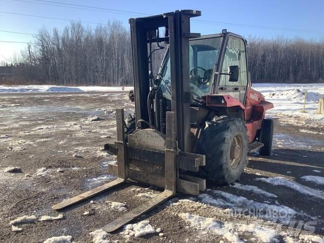 Manitou MC40 Terénne vysokozdvižné vozíky