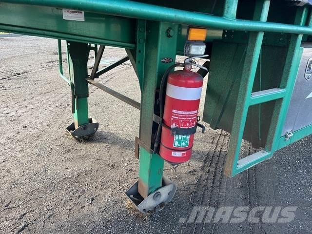 MaxiTrans  Prívesy s bočnou zhrnovacou plachtou