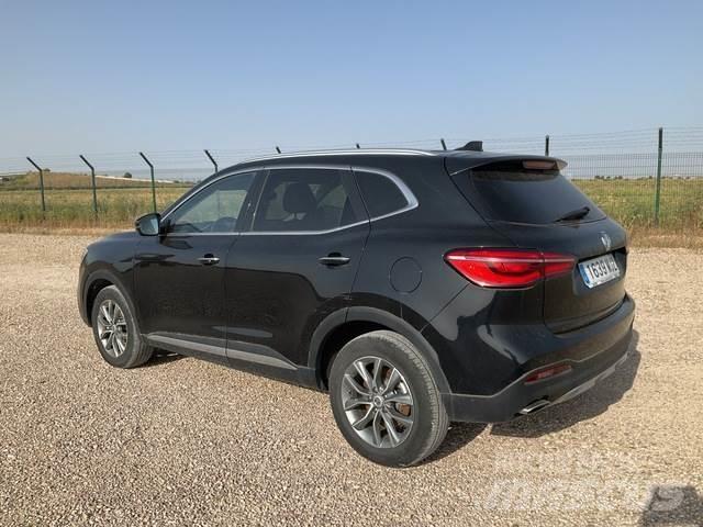 MG HS Automobily