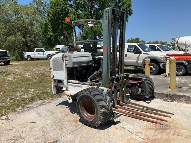 Moffett M5000 Závesné vysokozdvižné vozíky